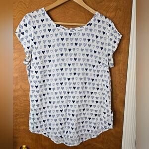 Stylus Women's Short sleeve Top Size M Blue White Hearts Keyhole Back Closure